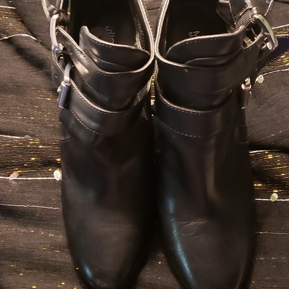Ankle boots - Picture 2 of 3